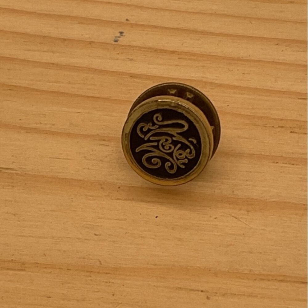 Vintage Weight Watchers 10 Pound Award Lapel Pin Gold & Black Metal Collectible